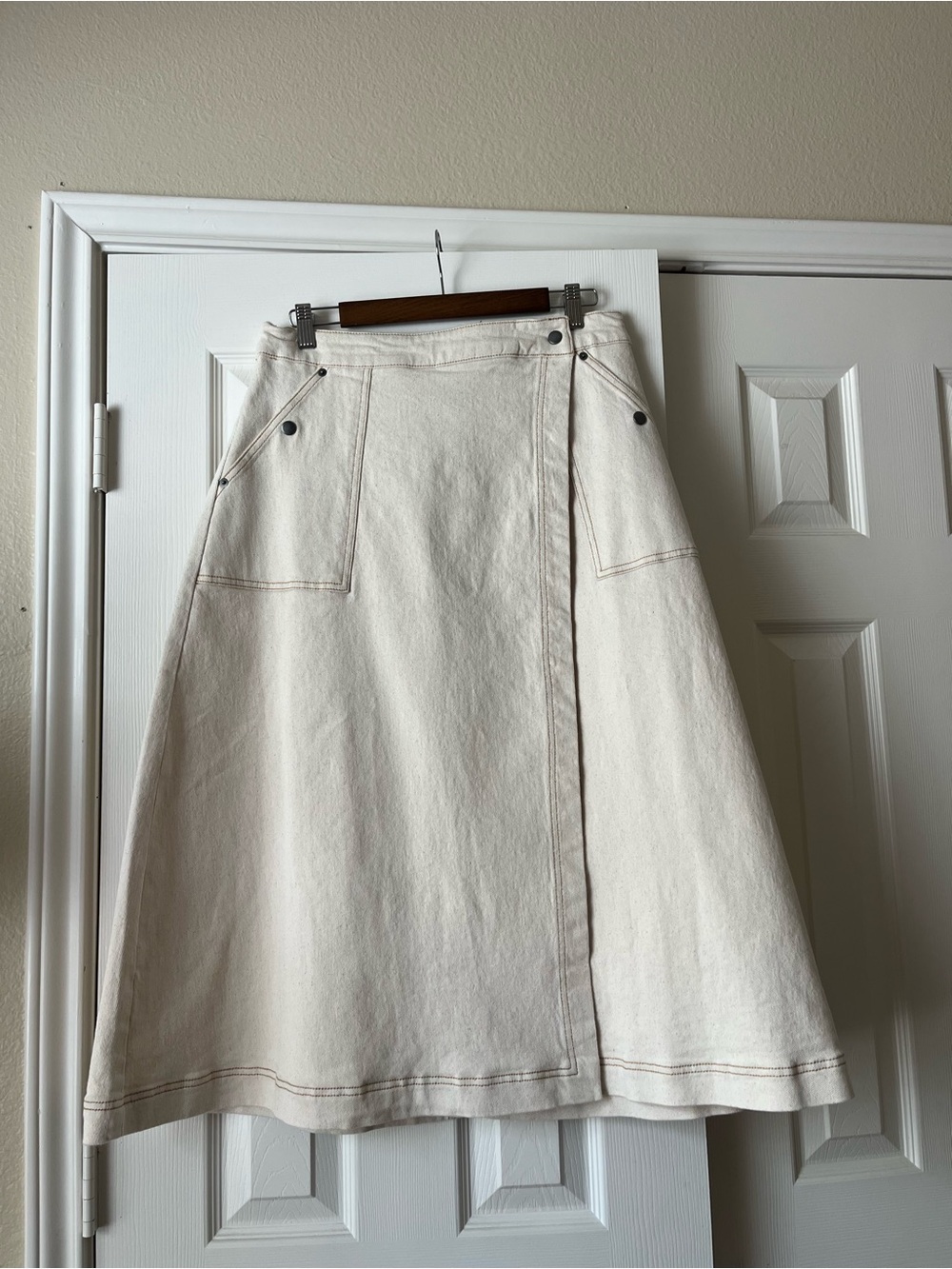 Gibson Latimer Cream A-Line Wrap Skirt NWOT